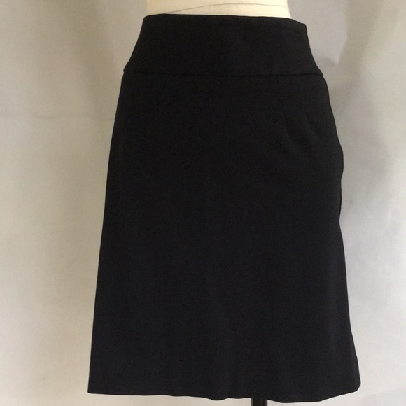 Banana Republic Pencil skirt - Picture 2 of 6